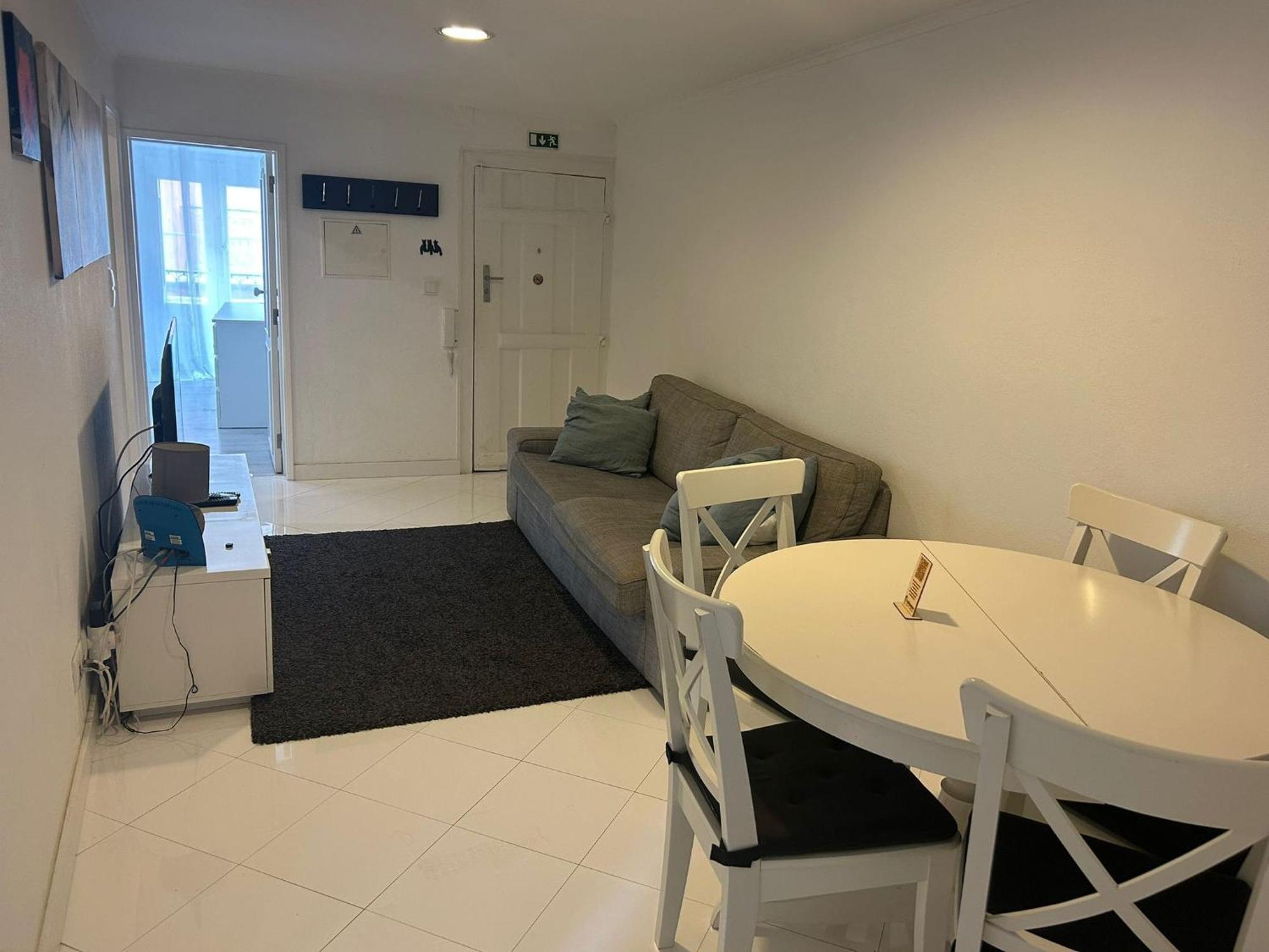 Typical Bica Apartment Lisboa Екстериор снимка